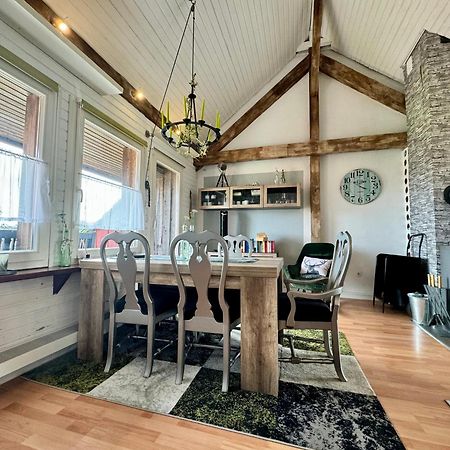 Hof Vierzehnender Im Hohen Venn - 70Qm Fachwerk-Studio - Grosses Wohn-Schlafzimmer Mit Dachterrasse Und Kaminofen - Separate Kueche - Perfekt Fuer Paare - Monschau - Eifel - Hunde Willkommen - Islandpferde Exterior photo