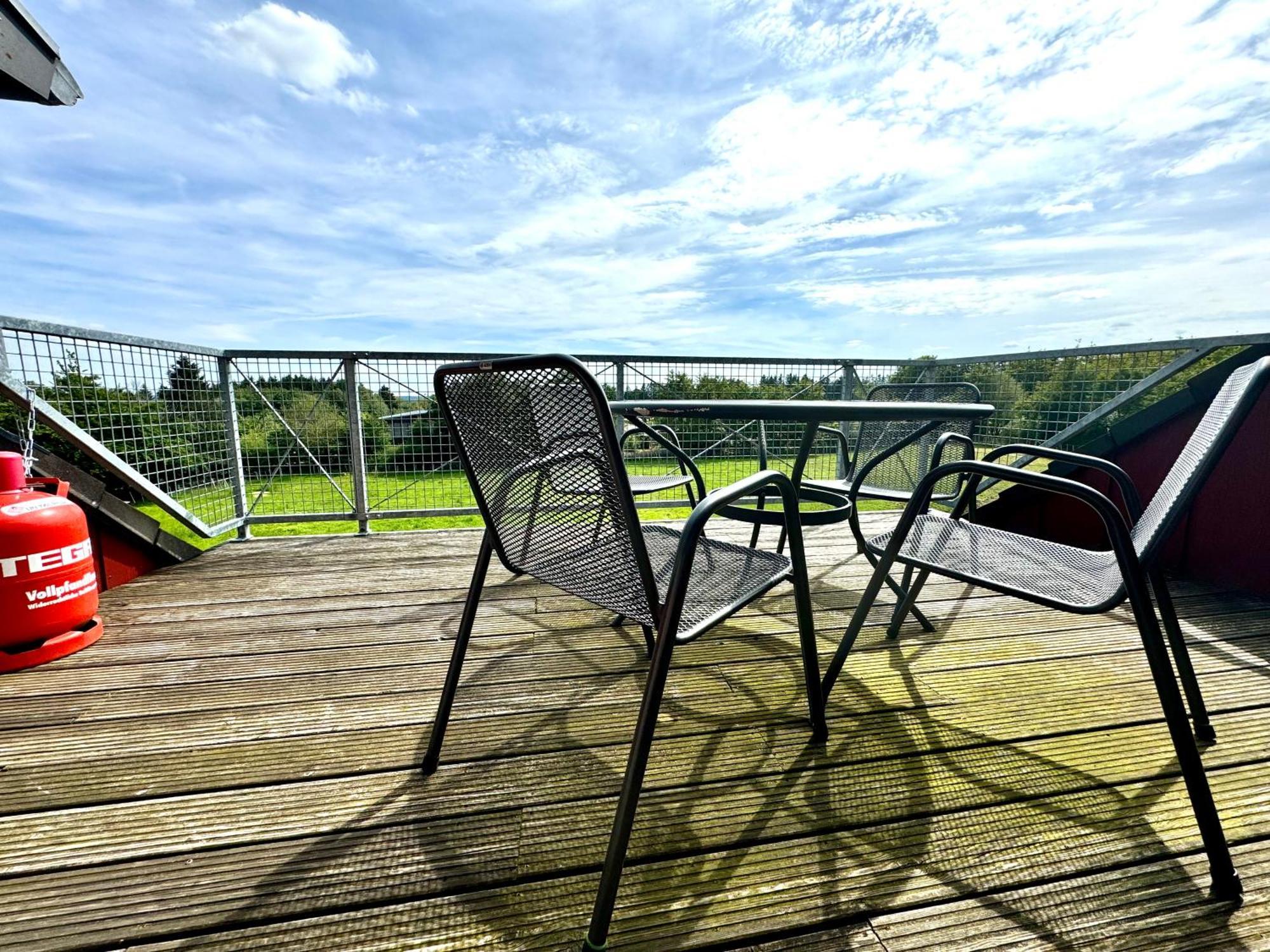 Hof Vierzehnender Im Hohen Venn - 70Qm Fachwerk-Studio - Grosses Wohn-Schlafzimmer Mit Dachterrasse Und Kaminofen - Separate Kueche - Perfekt Fuer Paare - Monschau - Eifel - Hunde Willkommen - Islandpferde Exterior photo