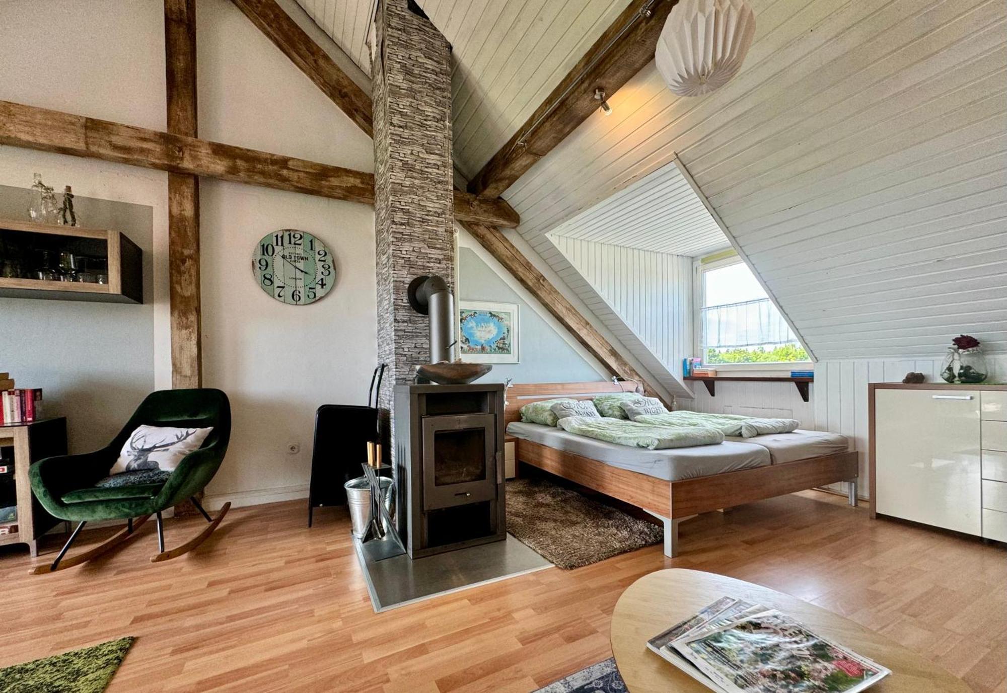 Hof Vierzehnender Im Hohen Venn - 70Qm Fachwerk-Studio - Grosses Wohn-Schlafzimmer Mit Dachterrasse Und Kaminofen - Separate Kueche - Perfekt Fuer Paare - Monschau - Eifel - Hunde Willkommen - Islandpferde Exterior photo